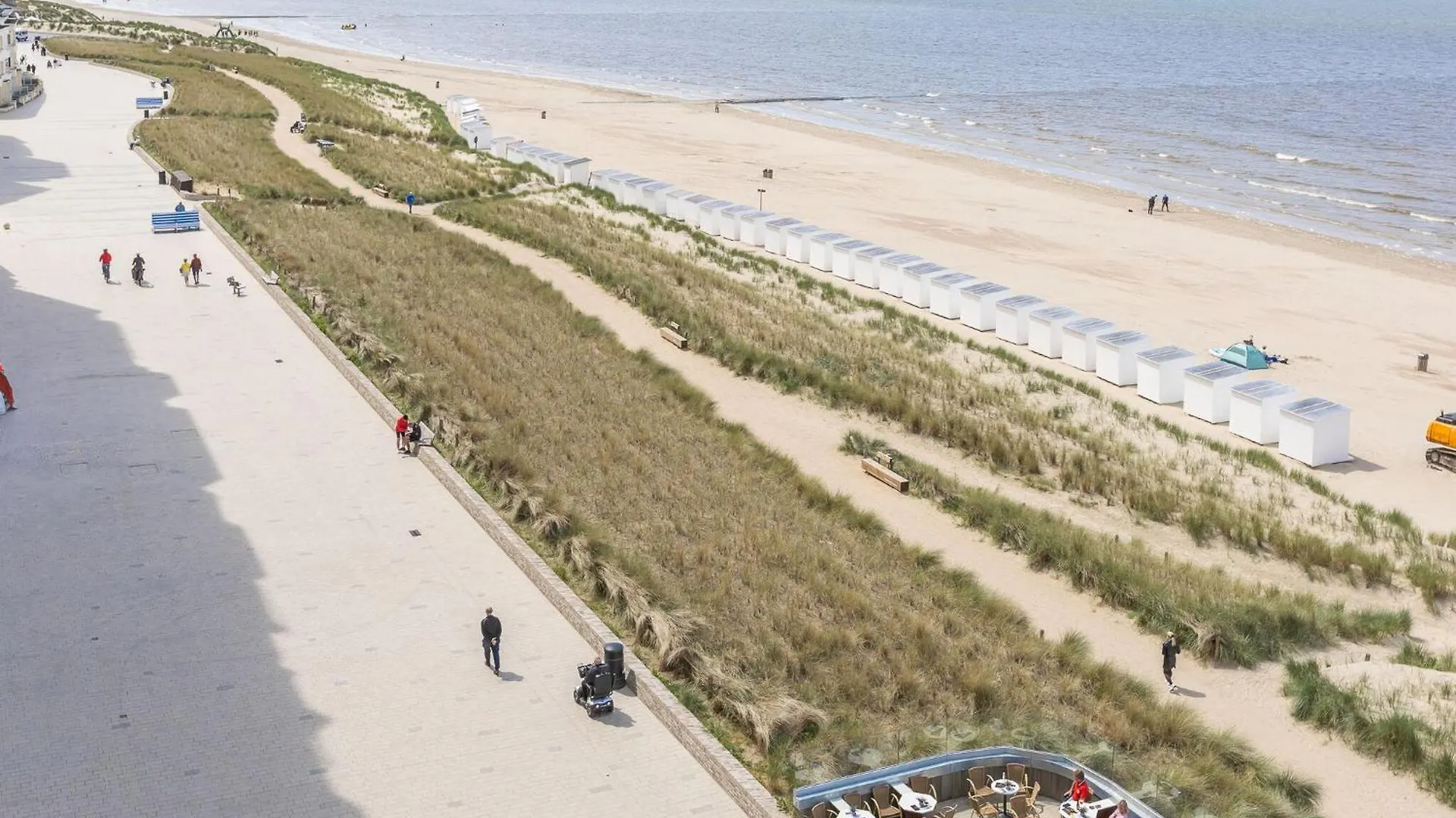 Apartment With Frontal Sea View Middelkerke